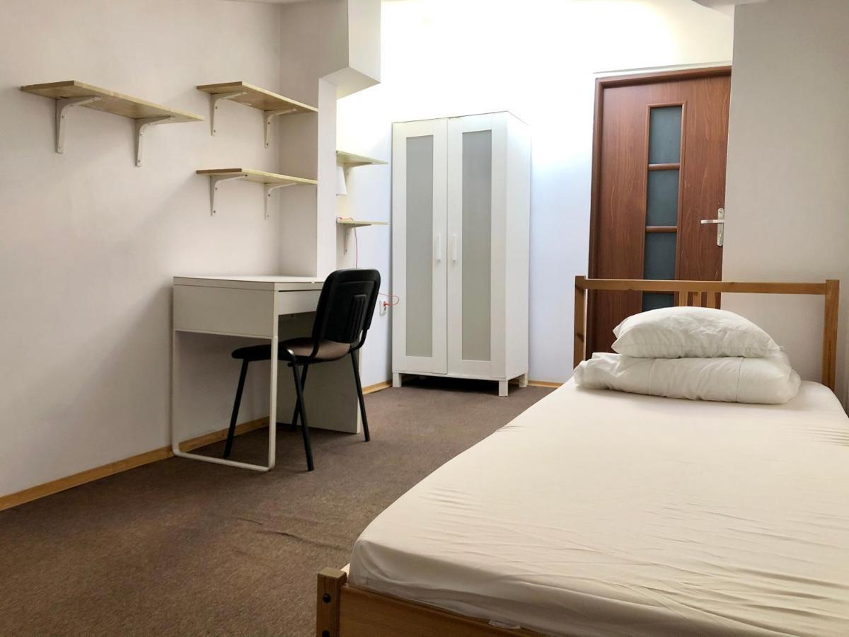 Student-House Kazimierzowska Hostel Варшава Екстериор снимка