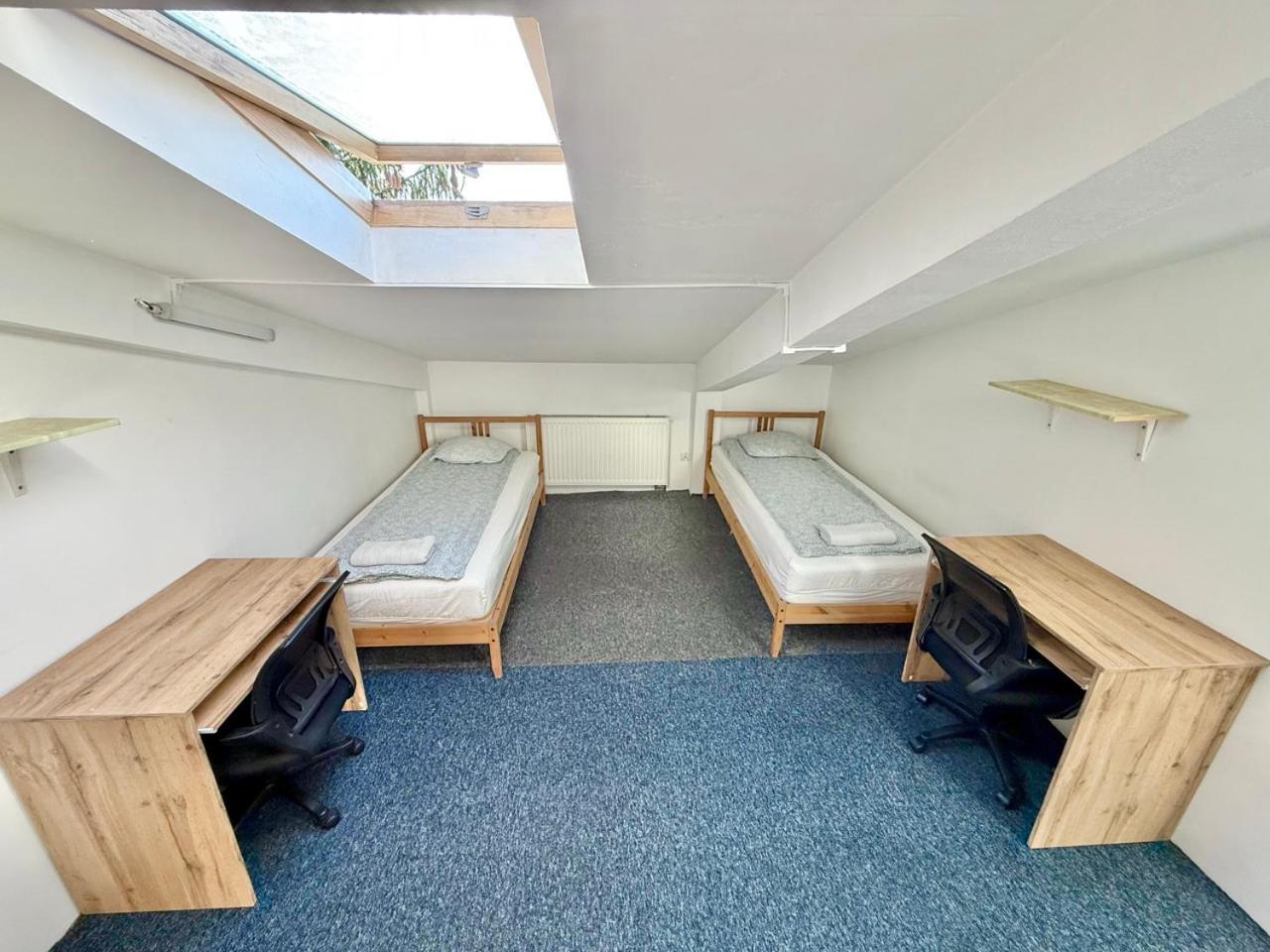 Student-House Kazimierzowska Hostel Варшава Екстериор снимка