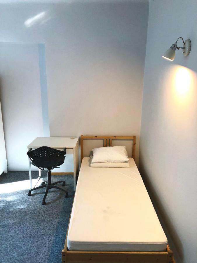 Student-House Kazimierzowska Hostel Варшава Екстериор снимка